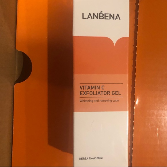 NIB LANBENA Vitamin C Scrub Cream and Vitamin C Exfoliator Gel - Picture 6 of 9